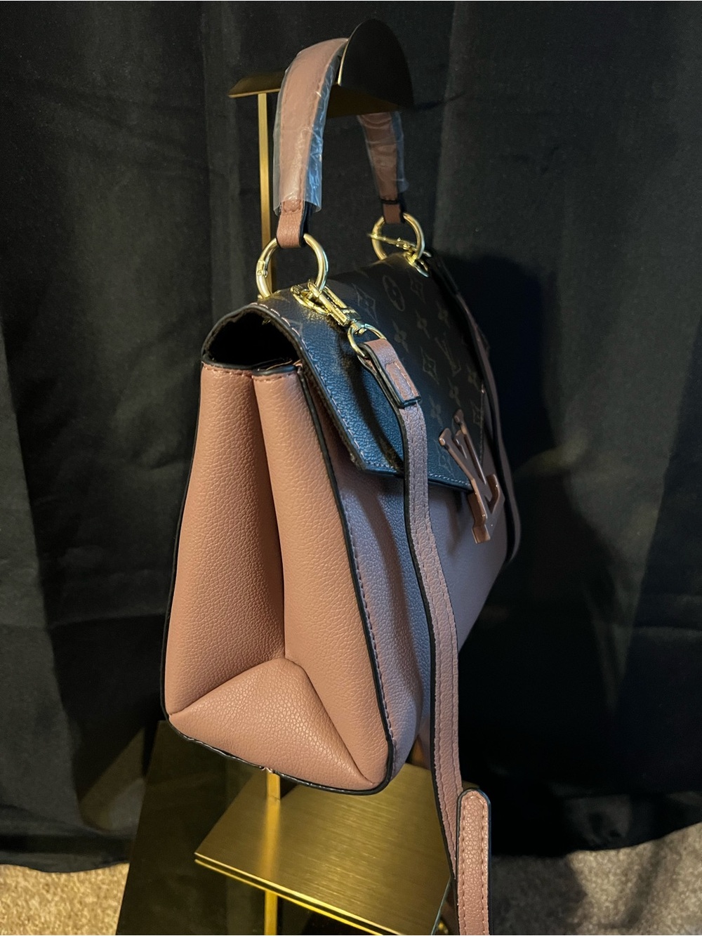Louis Vuitton Pink Monogram Envelope Satchel - Picture 5 of 15